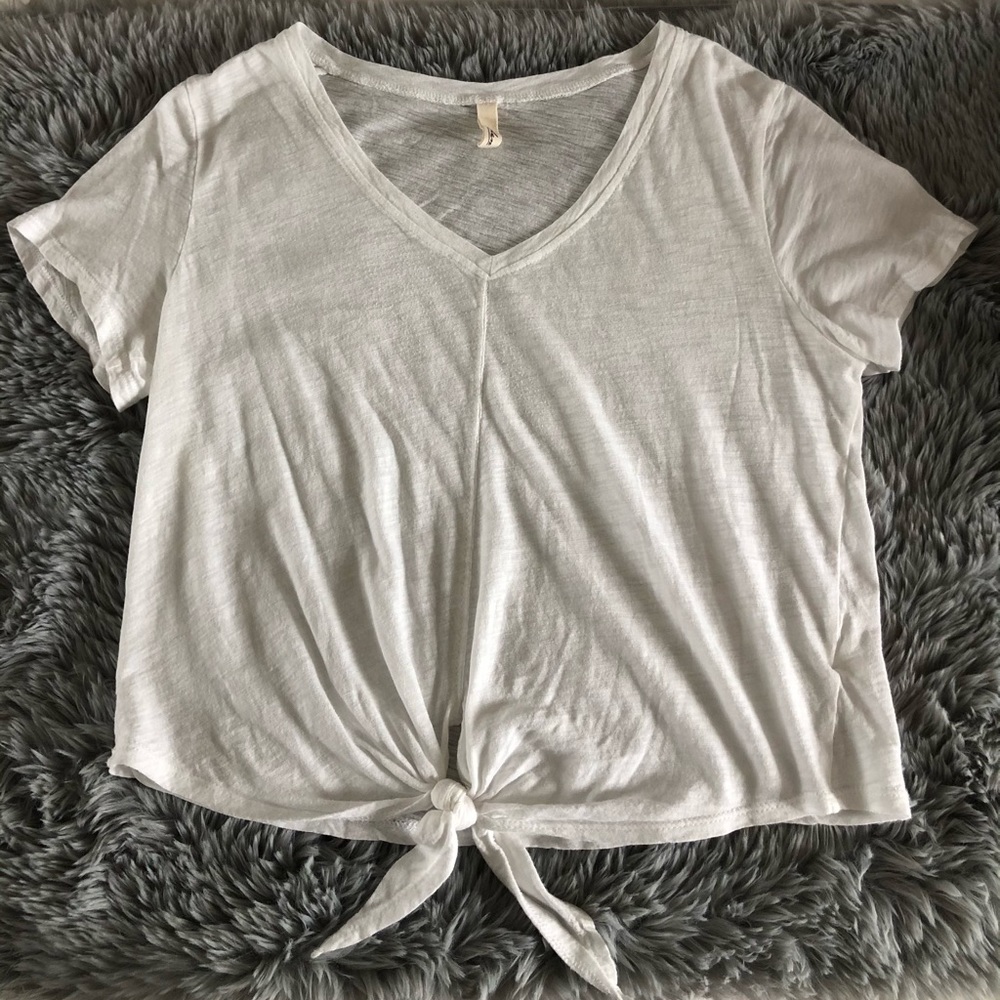 Elan white top with tie